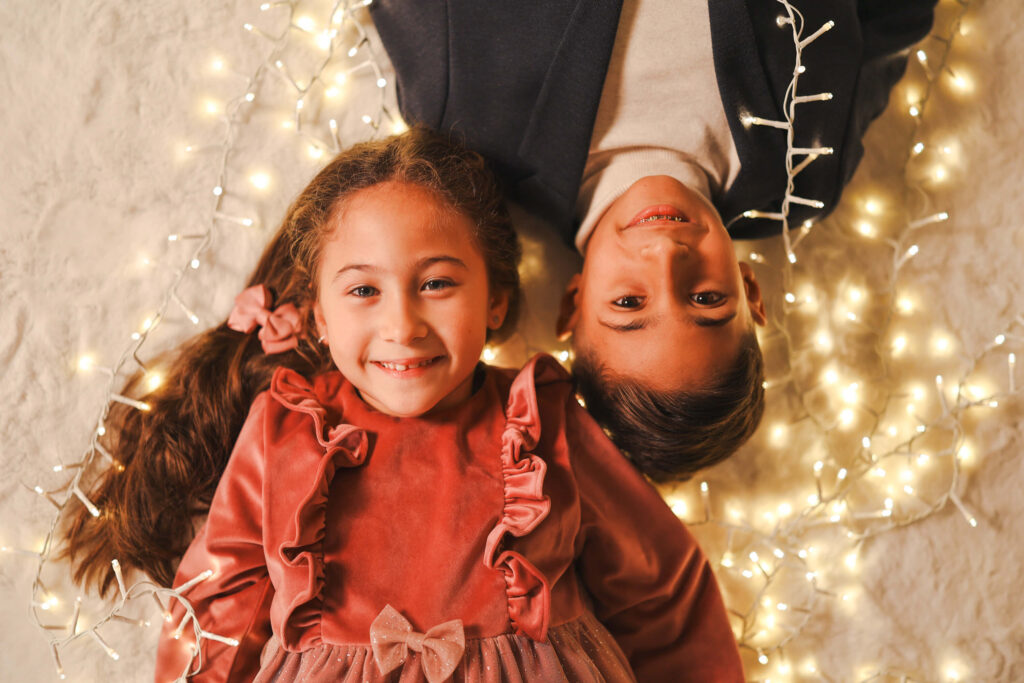 Servizio fotografico natale ritratto fratelli